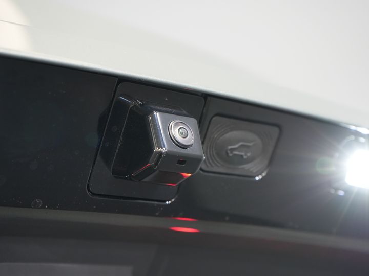 Lynk & Co 08 SUV 1.5 More PHEV 200km Elek./ Harman&Kardon/ Pano/ Sitzmassage & Kühlung/ Elek.Ventil/ Adapt.Cruise