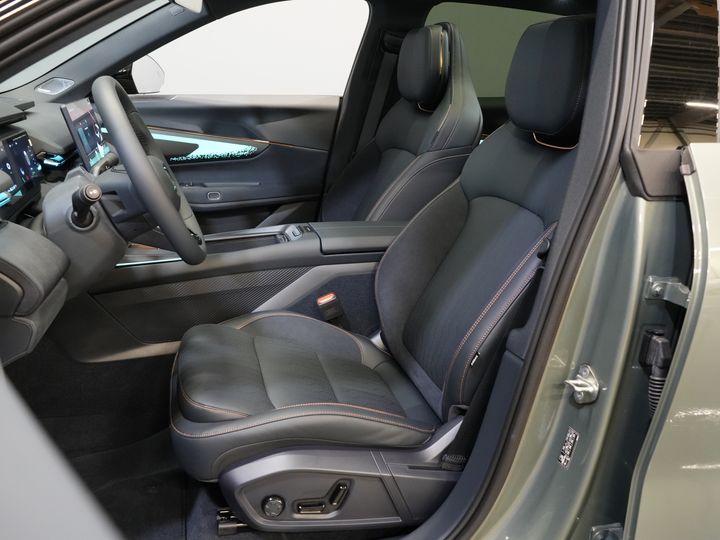 Lynk & Co 08 SUV 1.5 More PHEV 200km Elek./ Harman&Kardon/ Pano/ Sitzmassage & Kühlung/ Elek.Ventil/ Adapt.Cruise