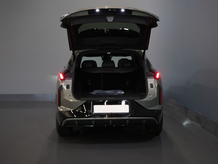 Lynk & Co 08 SUV 1.5 More PHEV 200km Elek./ Harman&Kardon/ Pano/ Sitzmassage & Kühlung/ Elek.Ventil/ Adapt.Cruise