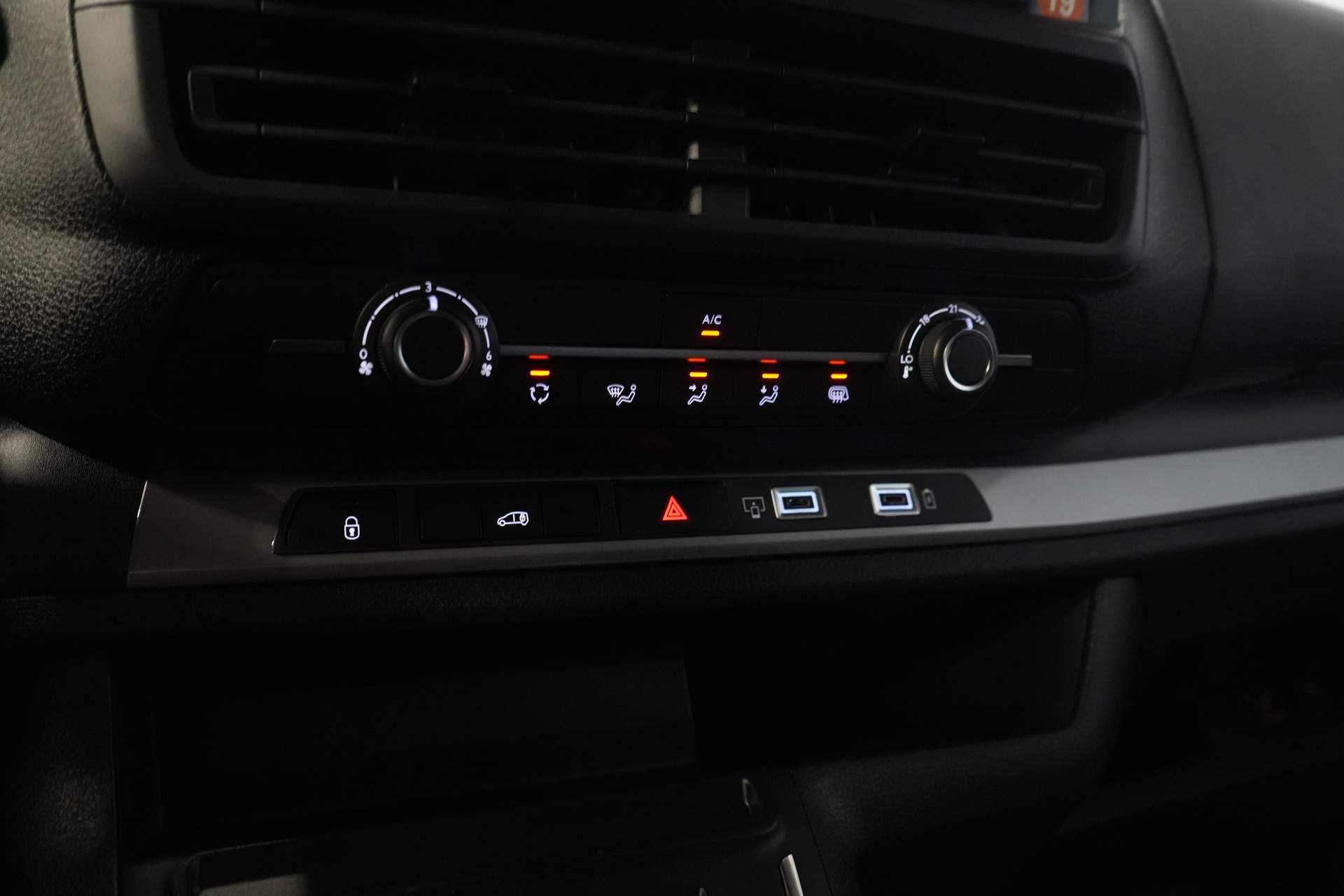 Citroën Jumpy Van 2.0 HDI 180 к.с. авт. L3 BPM FREE/ Віртуальний кокпіт/ Carplay/ Navi/ Камера/ Круїз/ PDC/ Airco