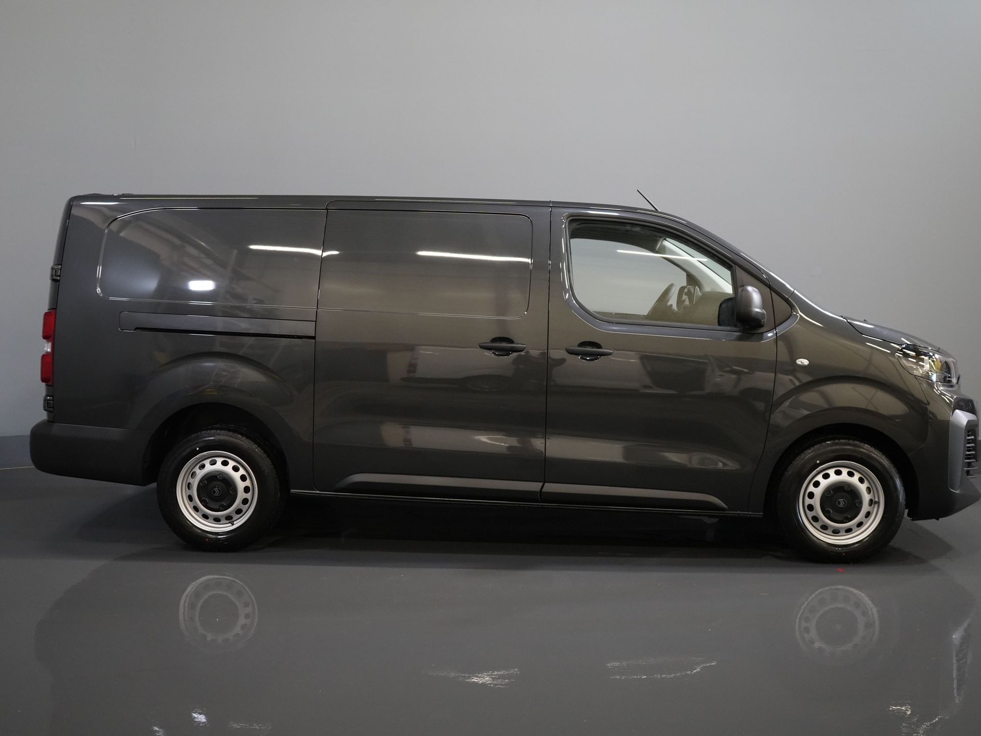 Citroën Jumpy Van 2.0 HDI 180 CV Aut. L3 BPM FREE/ Virtual Cockpit/ Carplay/ Navi/ Camera/ Cruise/ PDC/ Airco
