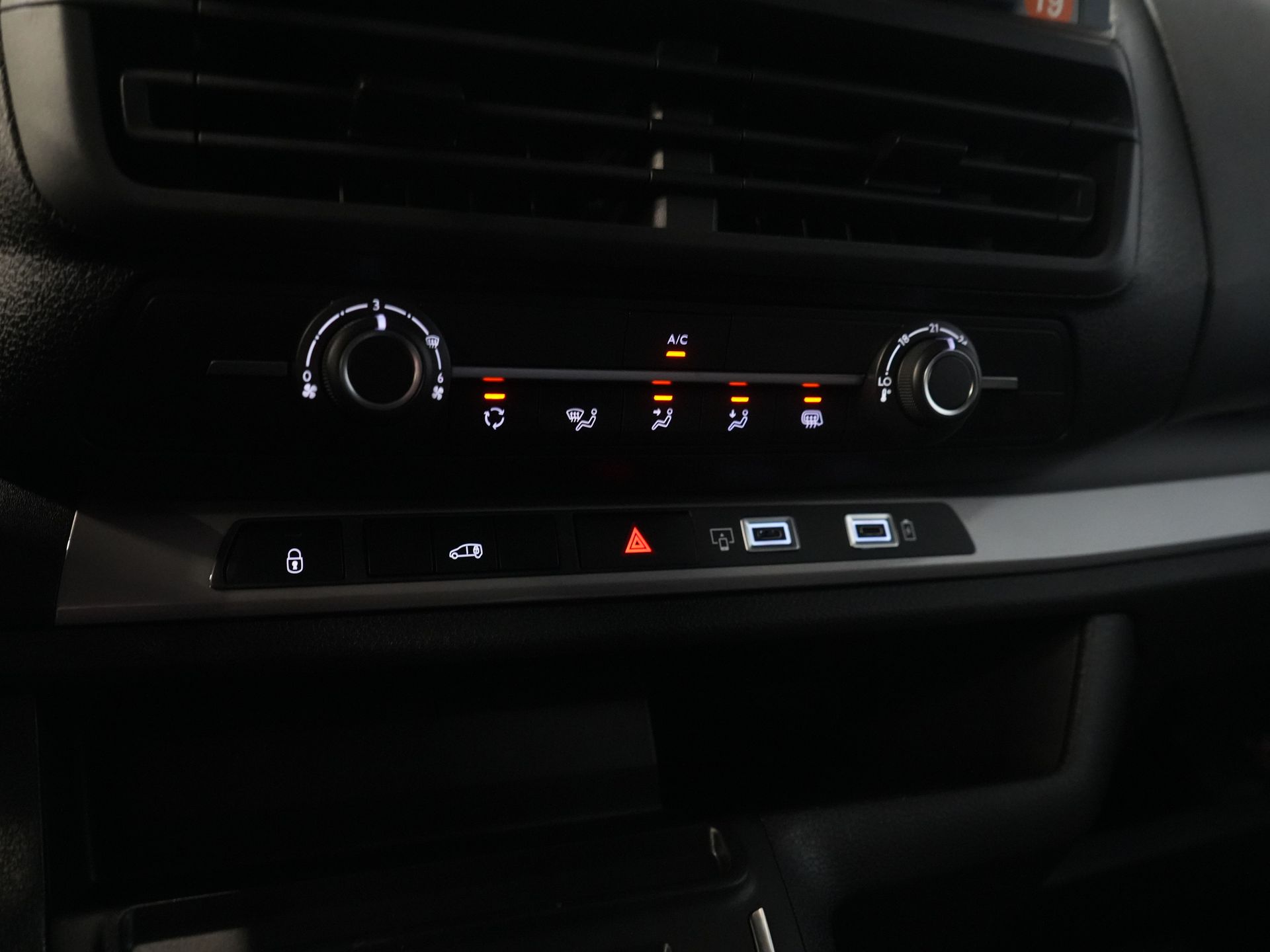 Citroën Jumpy Van 2.0 HDI 180 CV Aut. L3 BPM FREE/ Virtual Cockpit/ Carplay/ Navi/ Camera/ Cruise/ PDC/ Airco