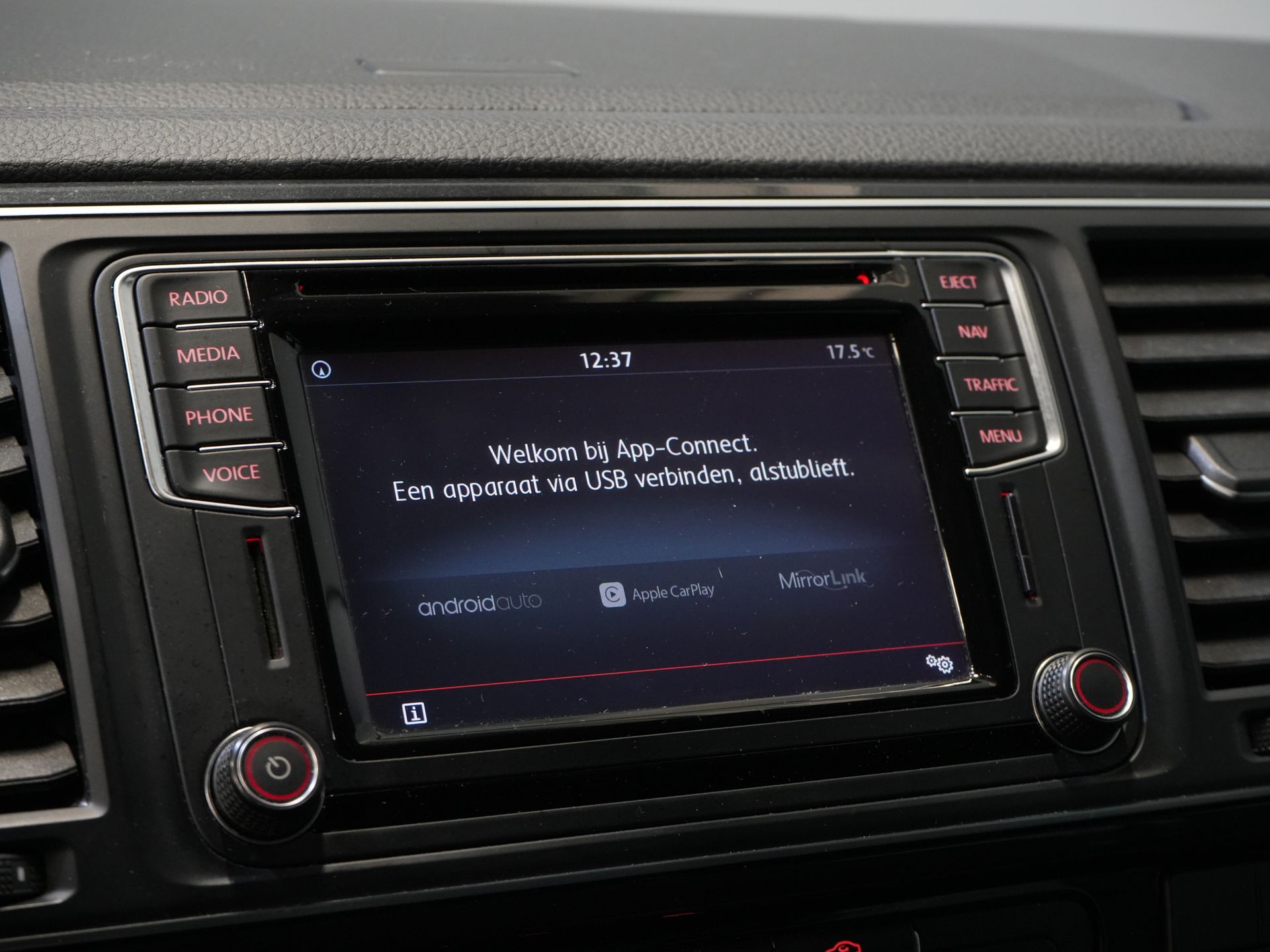 Volkswagen Transporter Bestelbus T6 2.0 TDI 150 pk DSG Aut. L2 Highline E6 DC Dubbel Cabine BPM VRIJ! Carplay/ Alarm/ Leder/ Cruise/ PDC/ Sidebars/ Trekhaak/ LMV
