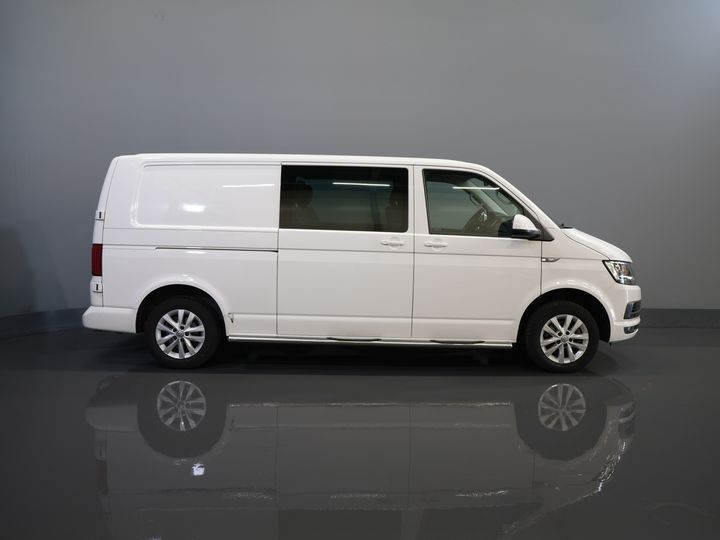 Volkswagen Transporter Bestelbus T6 2.0 TDI 150 pk DSG Aut. L2 Highline E6 DC Dubbel Cabine BPM VRIJ! Carplay/ Alarm/ Leder/ Cruise/ PDC/ Sidebars/ Trekhaak/ LMV