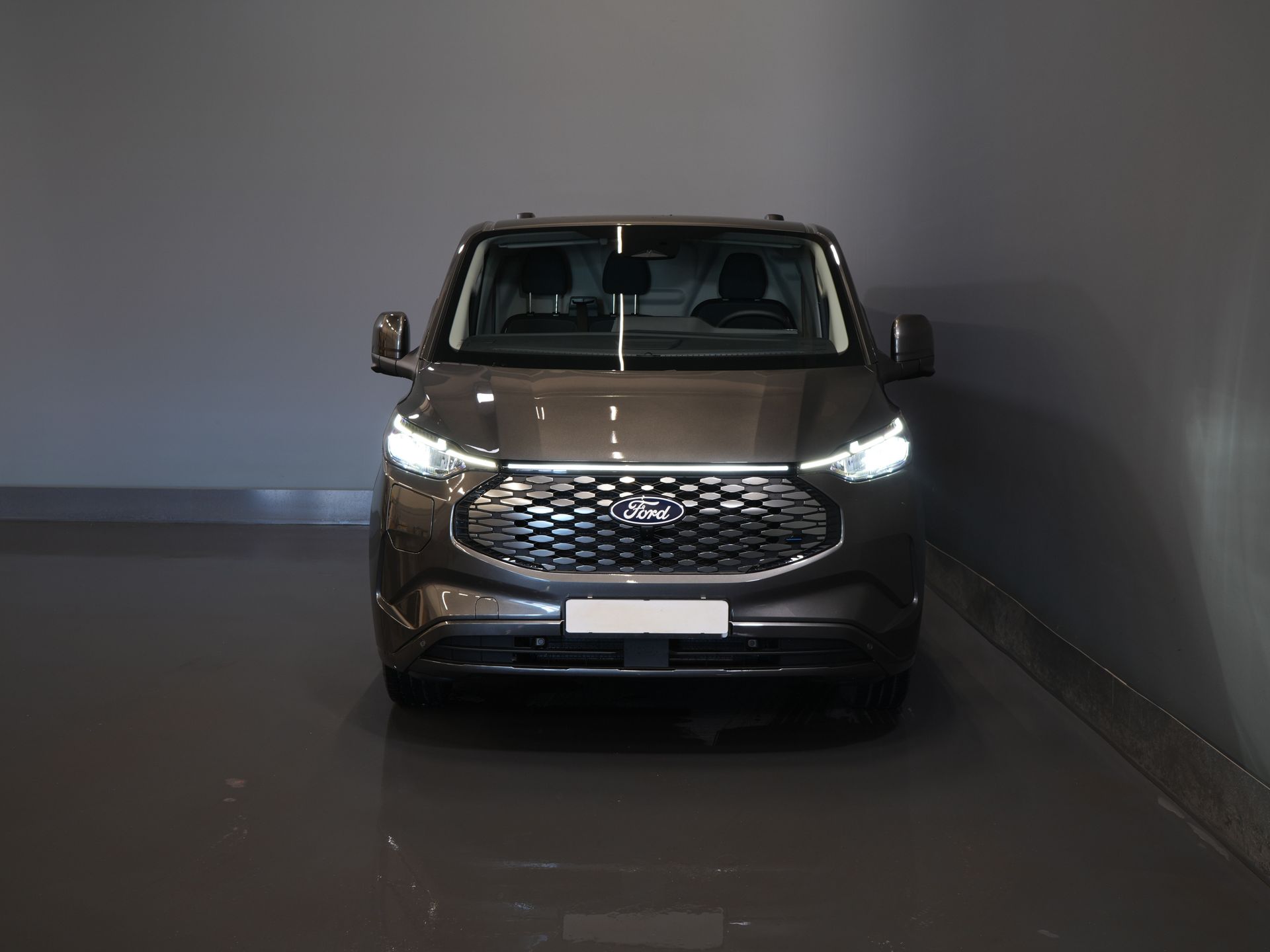 Ford E-Transit Custom Van 340 71 kWh 218 CV 340 km WLTP L2 Limited 2x Elek.Schuif/ 2.3t Trekverm./ Snellader/ Matrix LED/ B&O/ Adapt.Cruise/ Standkachel/ 