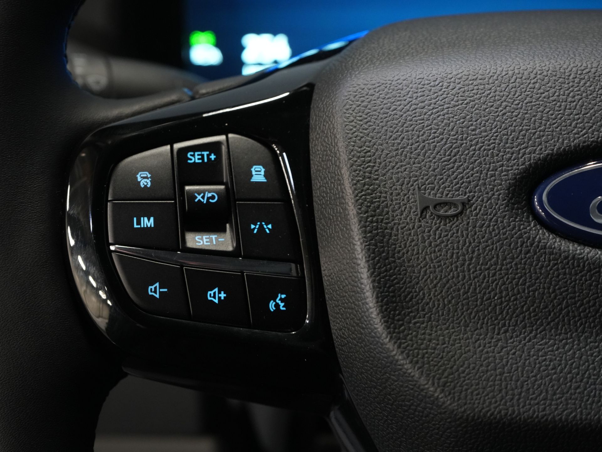 Ford E-Transit Custom Van 340 71 kWh 218 CV 340 km WLTP L2 Limited 2x Elek.Schuif/ 2.3t Trekverm./ Snellader/ Matrix LED/ B&O/ Adapt.Cruise/ Standkachel/ 