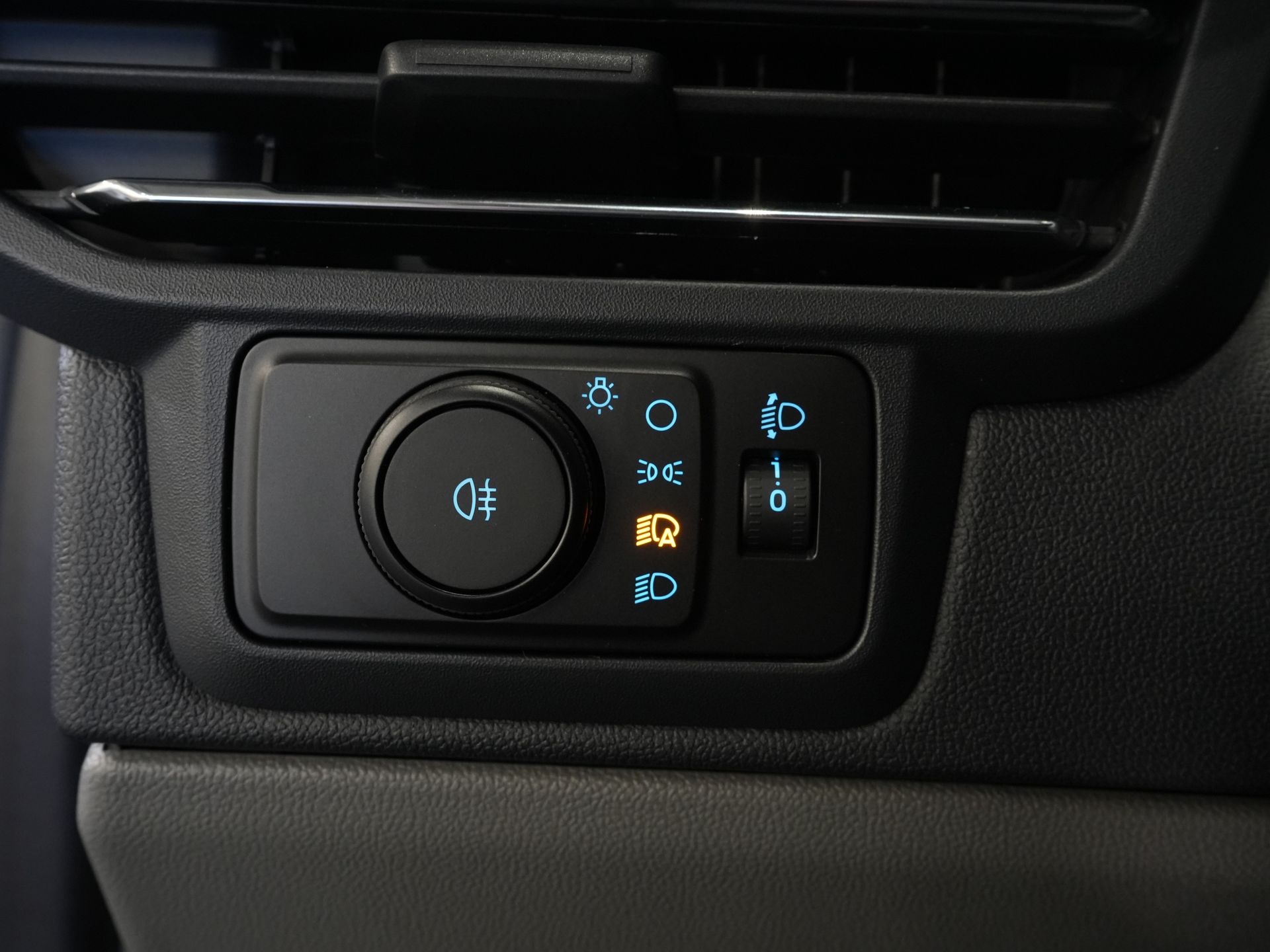 Ford E-Transit Custom Van 340 71 kWh 218 CV 340 km WLTP L2 Limited 2x Elek.Schuif/ 2.3t Trekverm./ Snellader/ Matrix LED/ B&O/ Adapt.Cruise/ Standkachel/ 