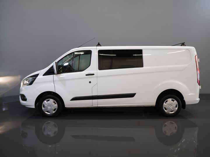 Ford Transit Custom Bestelbus 2.0 TDCI L2 Trend DC Dubbel Cabine Stoelverw./ Carplay/ 2.7t Trekverm./ Navi/ PDC/ Cruise