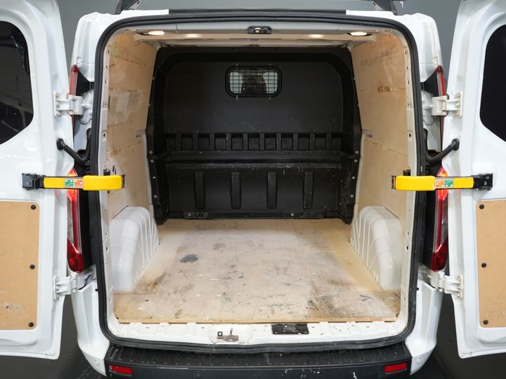 Ford Transit Custom Bestelbus 2.0 TDCI L2 Trend DC Dubbel Cabine Stoelverw./ Carplay/ 2.7t Trekverm./ Navi/ PDC/ Cruise