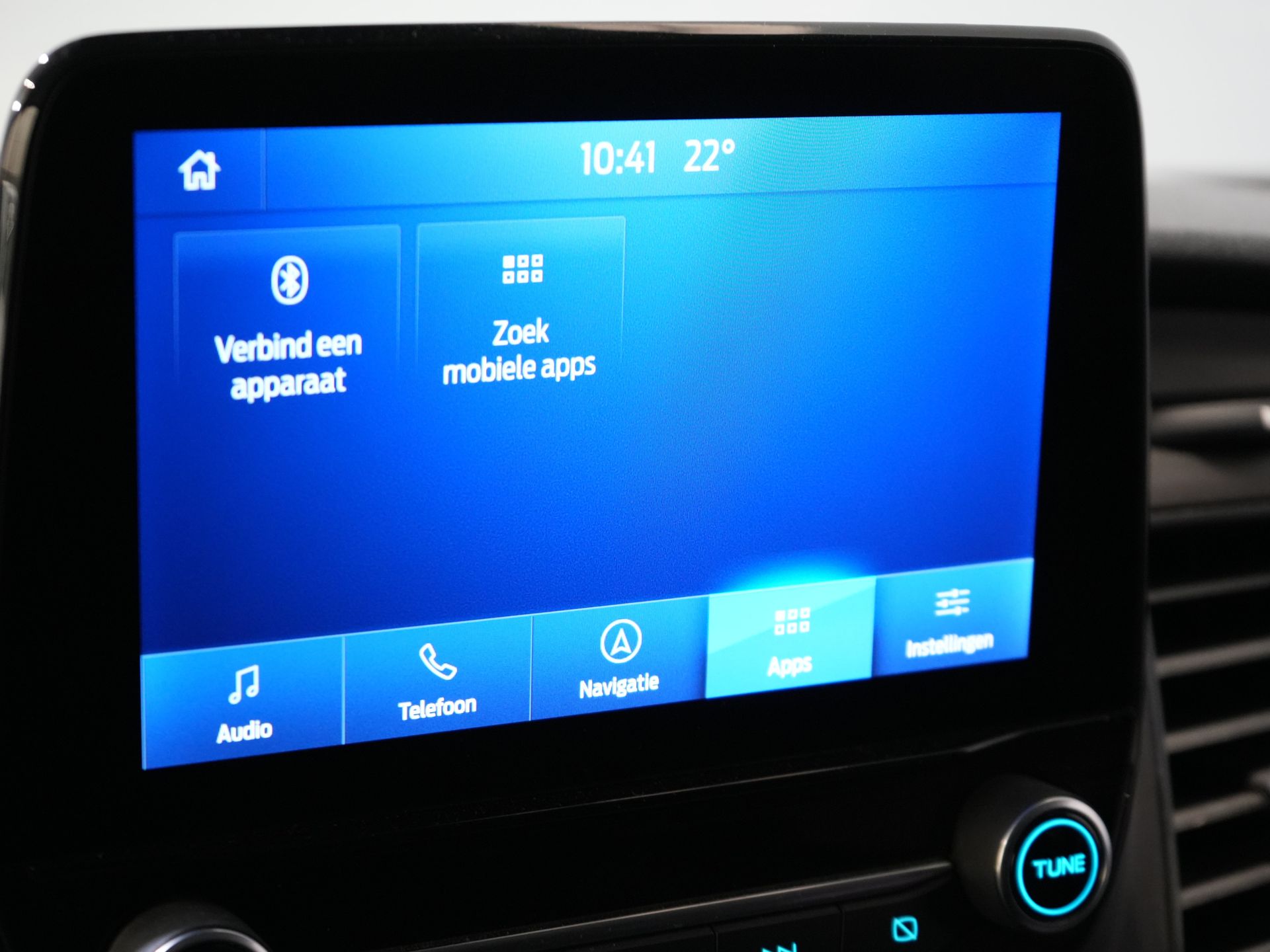 Ford Transit Custom Bestelbus 2.0 TDCI L2 Trend DC Dubbel Cabine Stoelverw./ Carplay/ 2.7t Trekverm./ Navi/ PDC/ Cruise