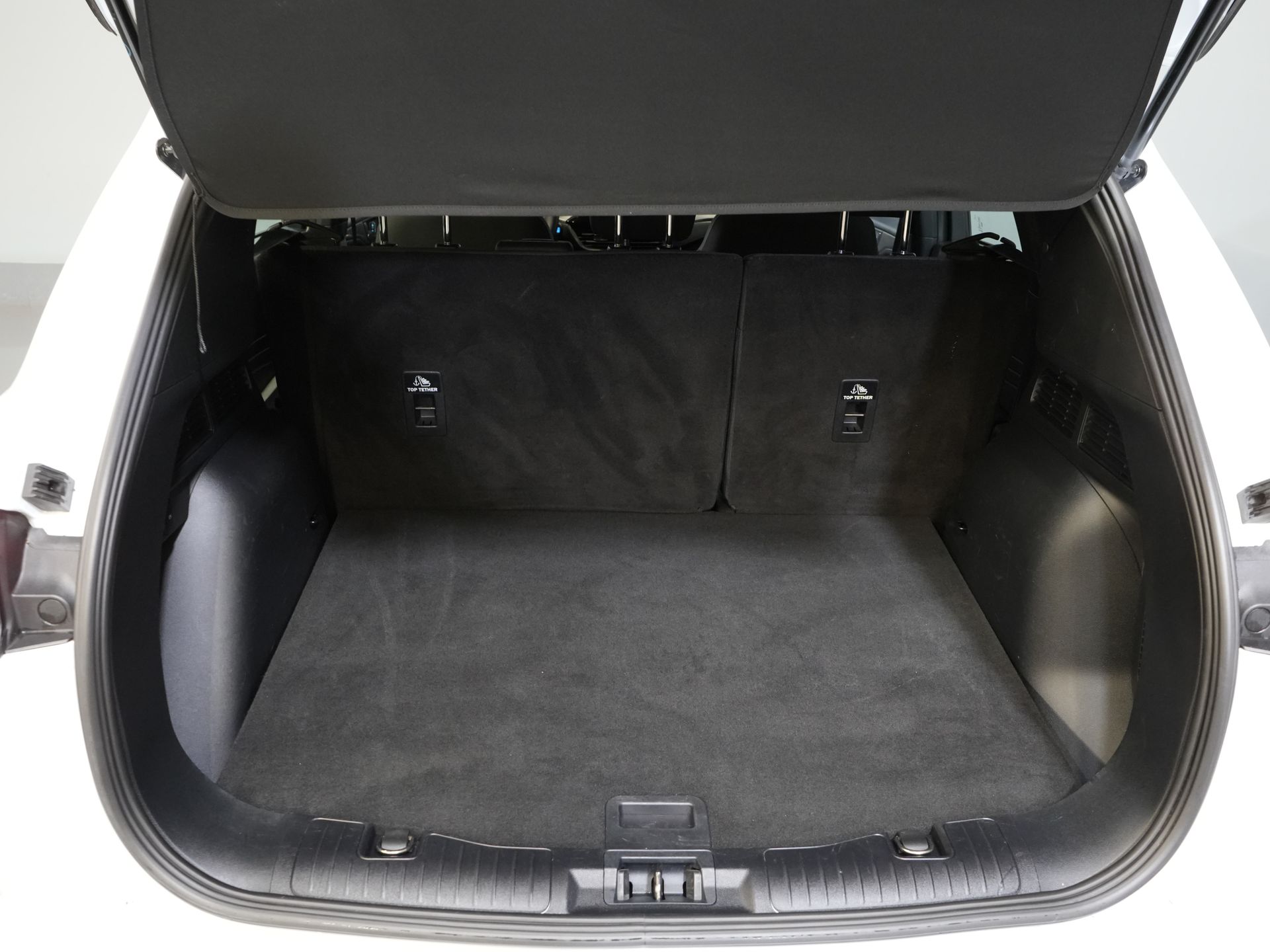 Ford Kuga SUV 2.5 PHEV 225 pk Titanium Navi/ Carplay/ Stoelverw./ Stuurverw./ Camera/ PDC/ Climate