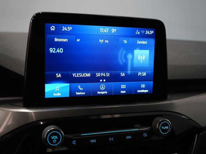 Ford Kuga SUV 2.5 PHEV 225 pk Titanium Navi/ Carplay/ Stoelverw./ Stuurverw./ Camera/ PDC/ Climate