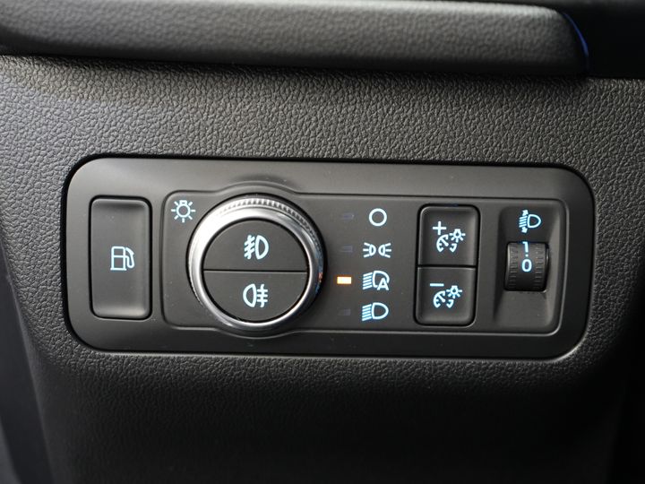 Ford Kuga SUV 2.5 PHEV 225 pk Titanium Navi/ Carplay/ Stoelverw./ Stuurverw./ Camera/ PDC/ Climate