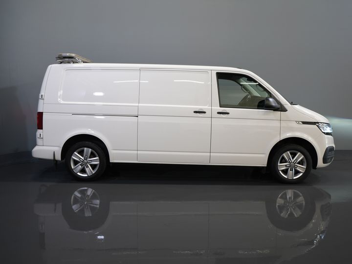 Volkswagen Transporter Van 2.0 TDI 150 hp DSG Aut. L2 BPM GRATUIT ! Adapt.Cruise/ LED/ 2x Porte coulissante/ Carplay/ Sièges / Airco/ Navi/ PDC/ 17