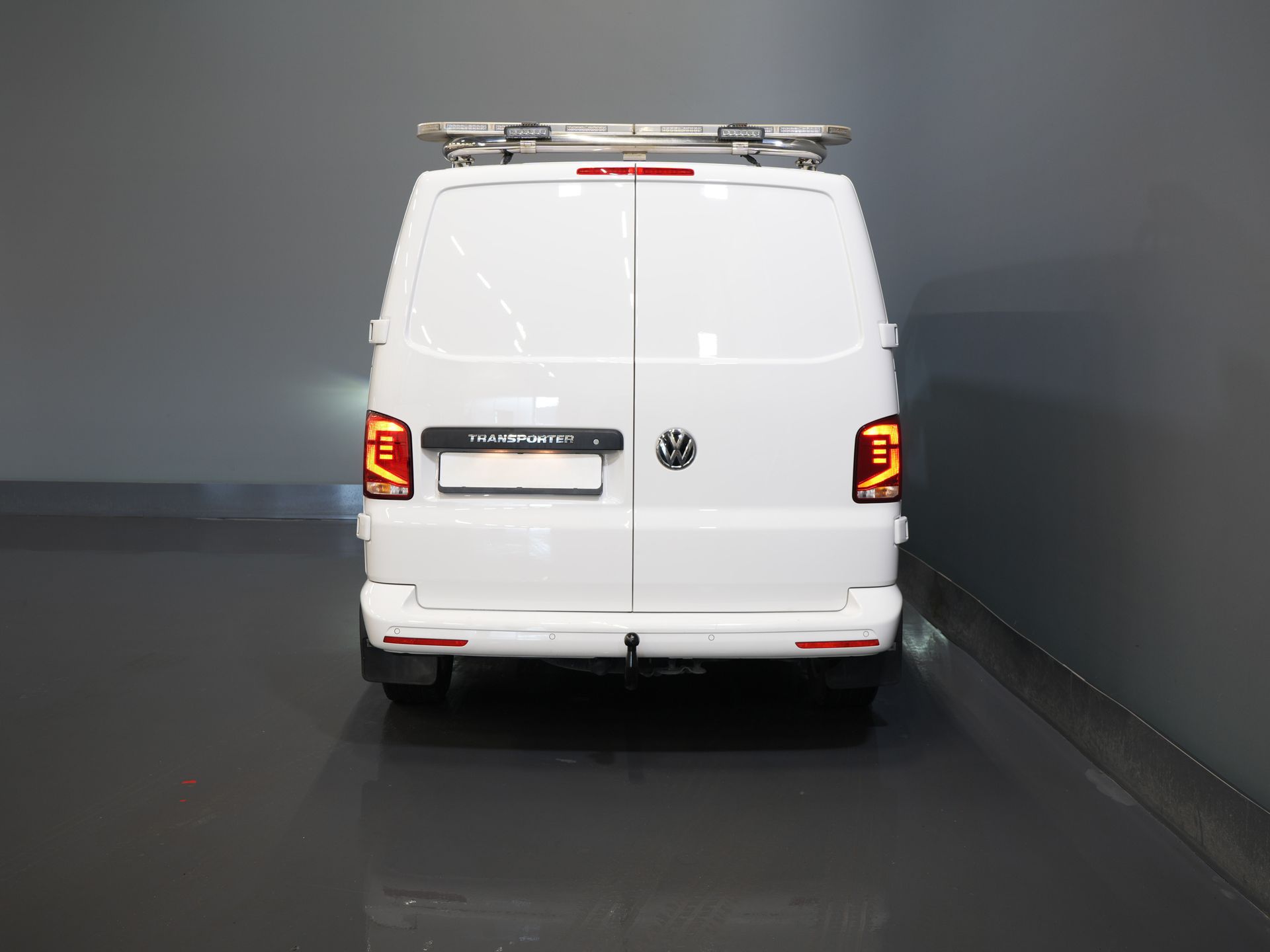 Volkswagen Transporter Van 2.0 TDI 150 hp DSG Aut. L2 BPM GRATUIT ! Adapt.Cruise/ LED/ 2x Porte coulissante/ Carplay/ Sièges / Airco/ Navi/ PDC/ 17