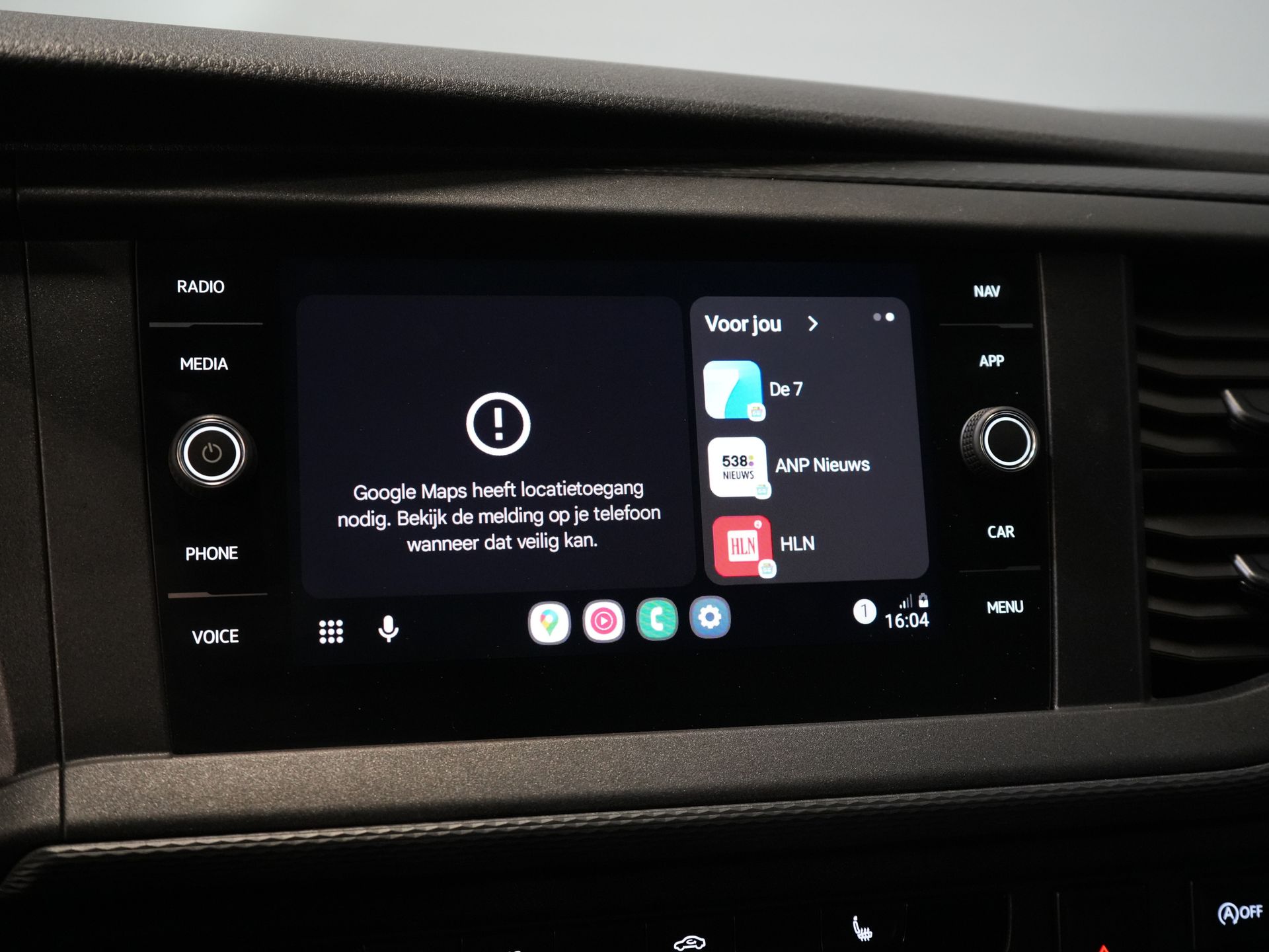 Volkswagen Transporter Van 2.0 TDI 150 hp DSG Aut. L2 BPM GRATUIT ! Adapt.Cruise/ LED/ 2x Porte coulissante/ Carplay/ Sièges / Airco/ Navi/ PDC/ 17