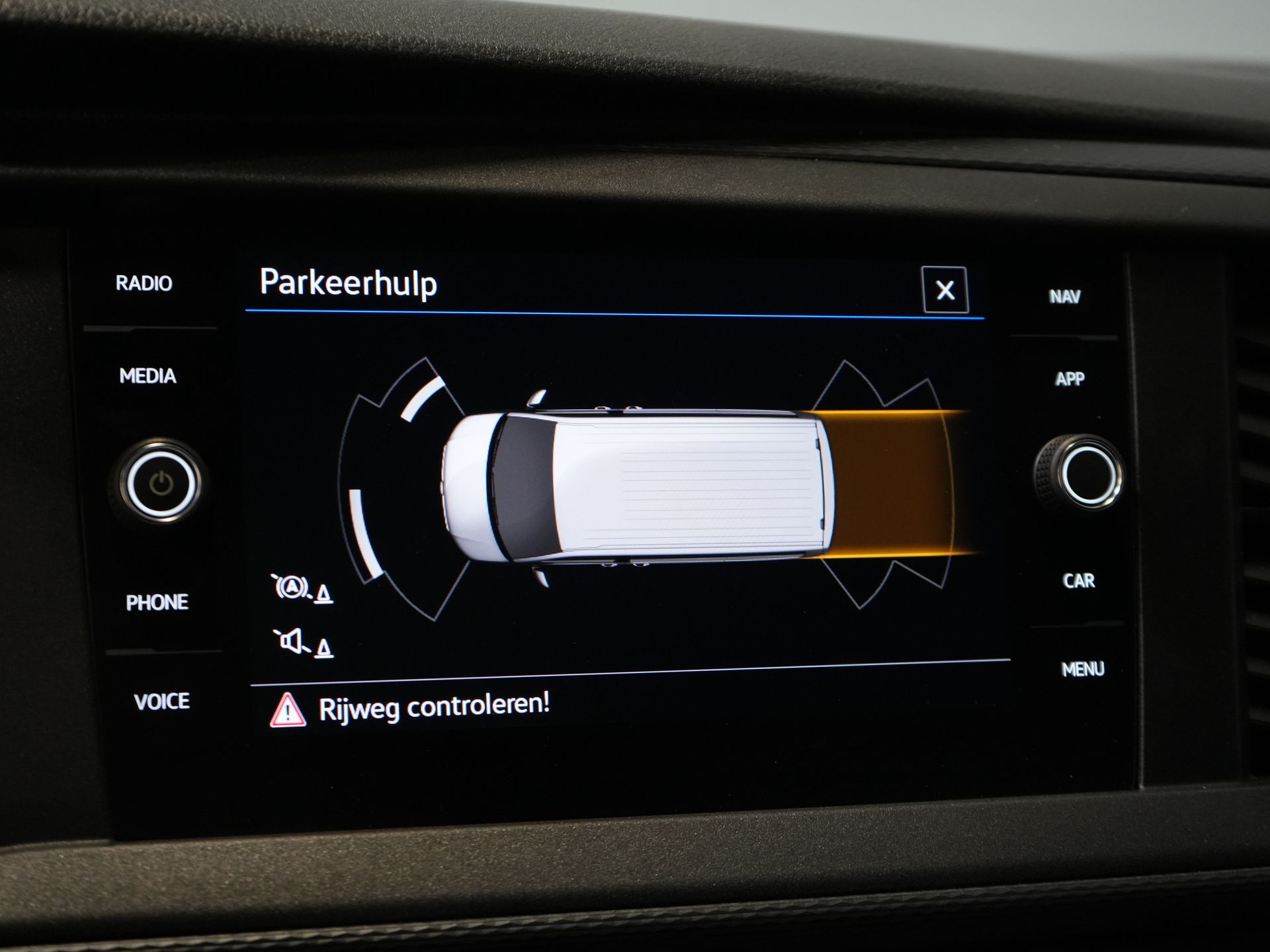 Volkswagen Transporter Van 2.0 TDI 150 hp DSG Aut. L2 BPM GRATUIT ! Adapt.Cruise/ LED/ 2x Porte coulissante/ Carplay/ Sièges / Airco/ Navi/ PDC/ 17