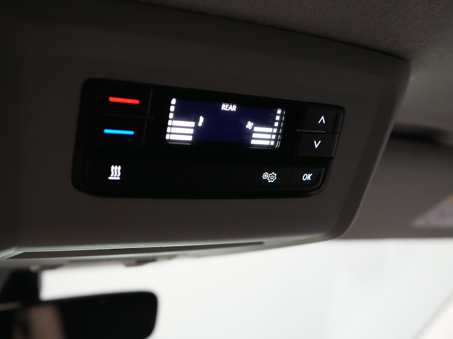 Volkswagen Transporter Van 2.0 TDI 150 hp DSG Aut. L2 BPM GRATUIT ! Adapt.Cruise/ LED/ 2x Porte coulissante/ Carplay/ Sièges / Airco/ Navi/ PDC/ 17