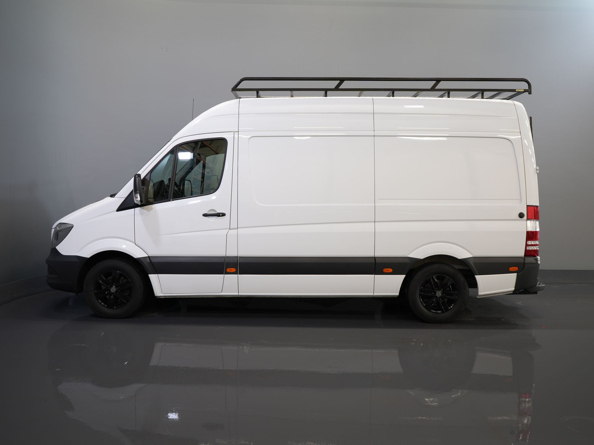Mercedes-Benz Sprinter Bestelbus 314 2.2 CDI L2H2 E6 BPM VRIJ! 2.8t Trekverm./ 270Gr.Deuren/ Imperiaal/ LMV/ Camera/ Airco/ Trekhaak