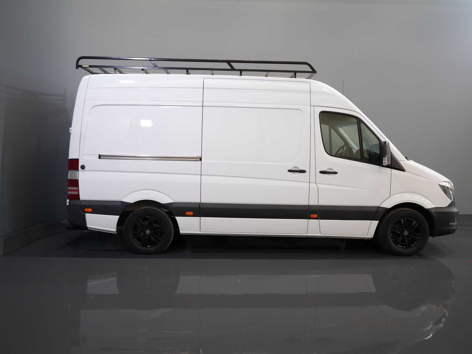 Mercedes-Benz Sprinter Bestelbus 314 2.2 CDI L2H2 E6 BPM VRIJ! 2.8t Trekverm./ 270Gr.Deuren/ Imperiaal/ LMV/ Camera/ Airco/ Trekhaak