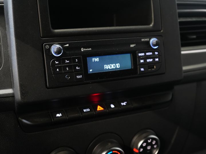 Opel Movano Lieferwagen 2.3 CDTI 135 PS L3H2 2x Schiebetür/ Dachgepäckträger + Leiter/ Innenausstattung/ PDC/ Anhängerkupplung/ Radio