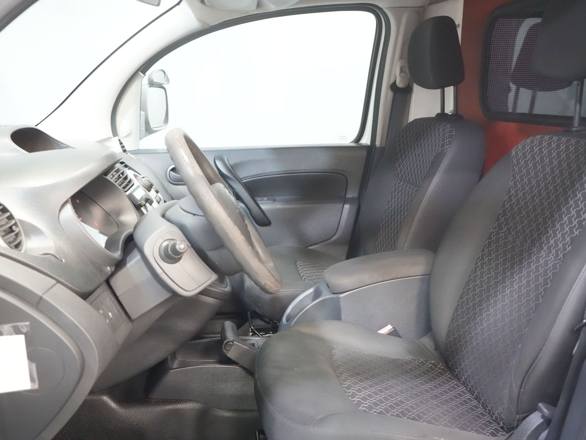 Renault Kangoo Van Express 1.5 dCi 90 ch EXPORT ONLY Fitted/ Cruise/ PDC/ Airco/ Towing hook