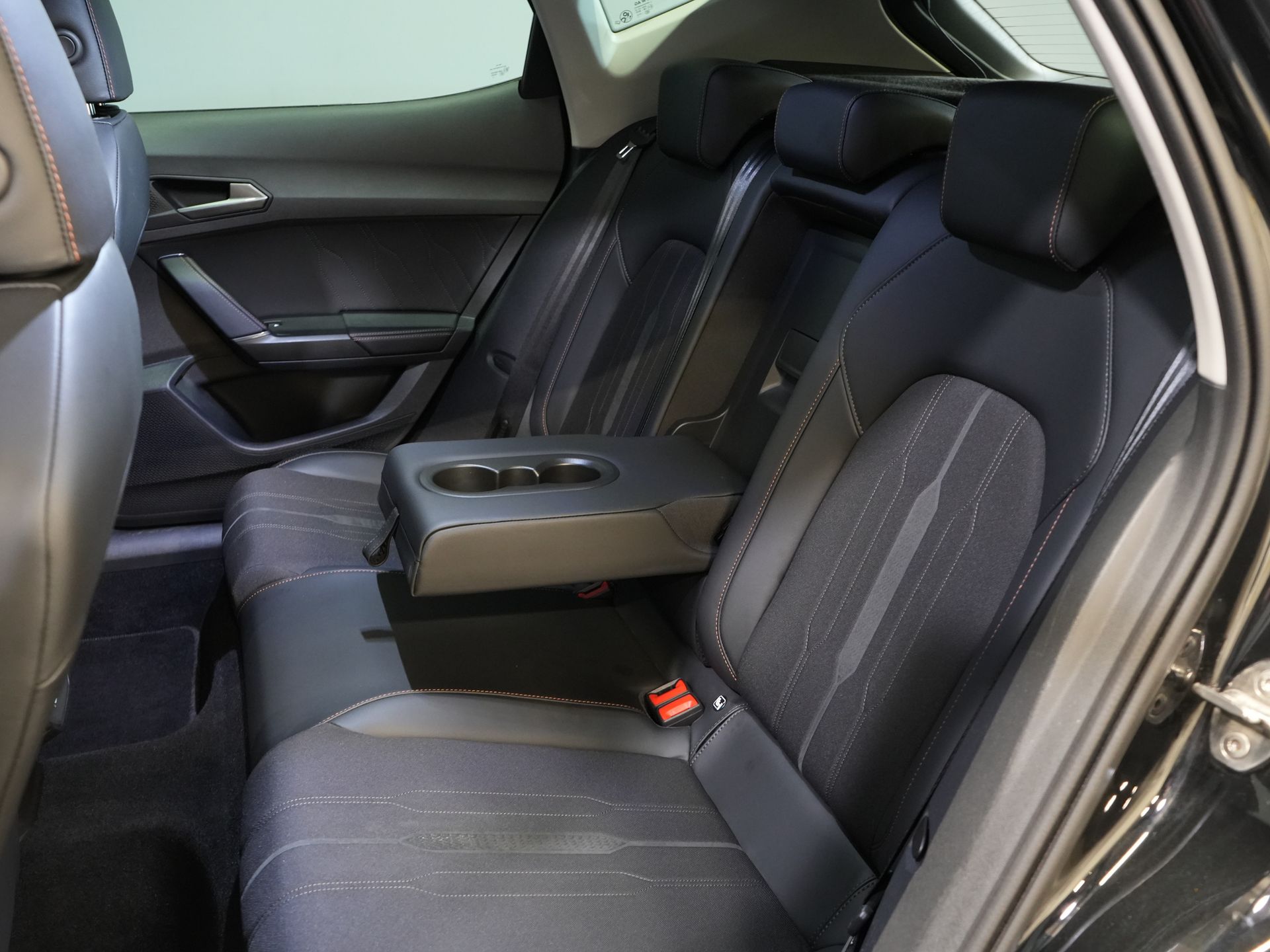 CUPRA Formentor SUV 1.4 e-Hybrid VZ Copper Edition Matrix/ Adapt.Cruise/ Calefacción en los asientos/ Calefacción en el volante/ Navegador/ Climatizador/ 19'' LMV