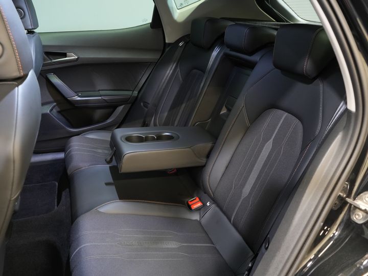 CUPRA Formentor SUV 1.4 e-Hybrid VZ Copper Edition Matrix/ Adapt.Cruise/ Calefacción en los asientos/ Calefacción en el volante/ Navegador/ Climatizador/ 19'' LMV