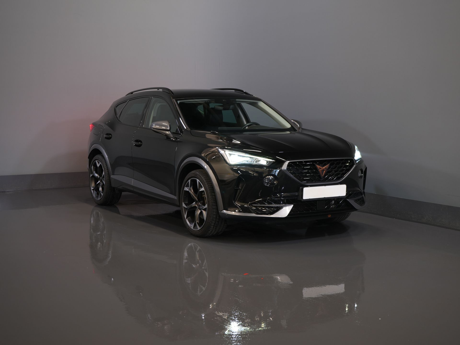 CUPRA Formentor SUV 1.4 e-Hybrid VZ Copper Edition Matrix/ Adapt.Cruise/ Calefacción en los asientos/ Calefacción en el volante/ Navegador/ Climatizador/ 19'' LMV