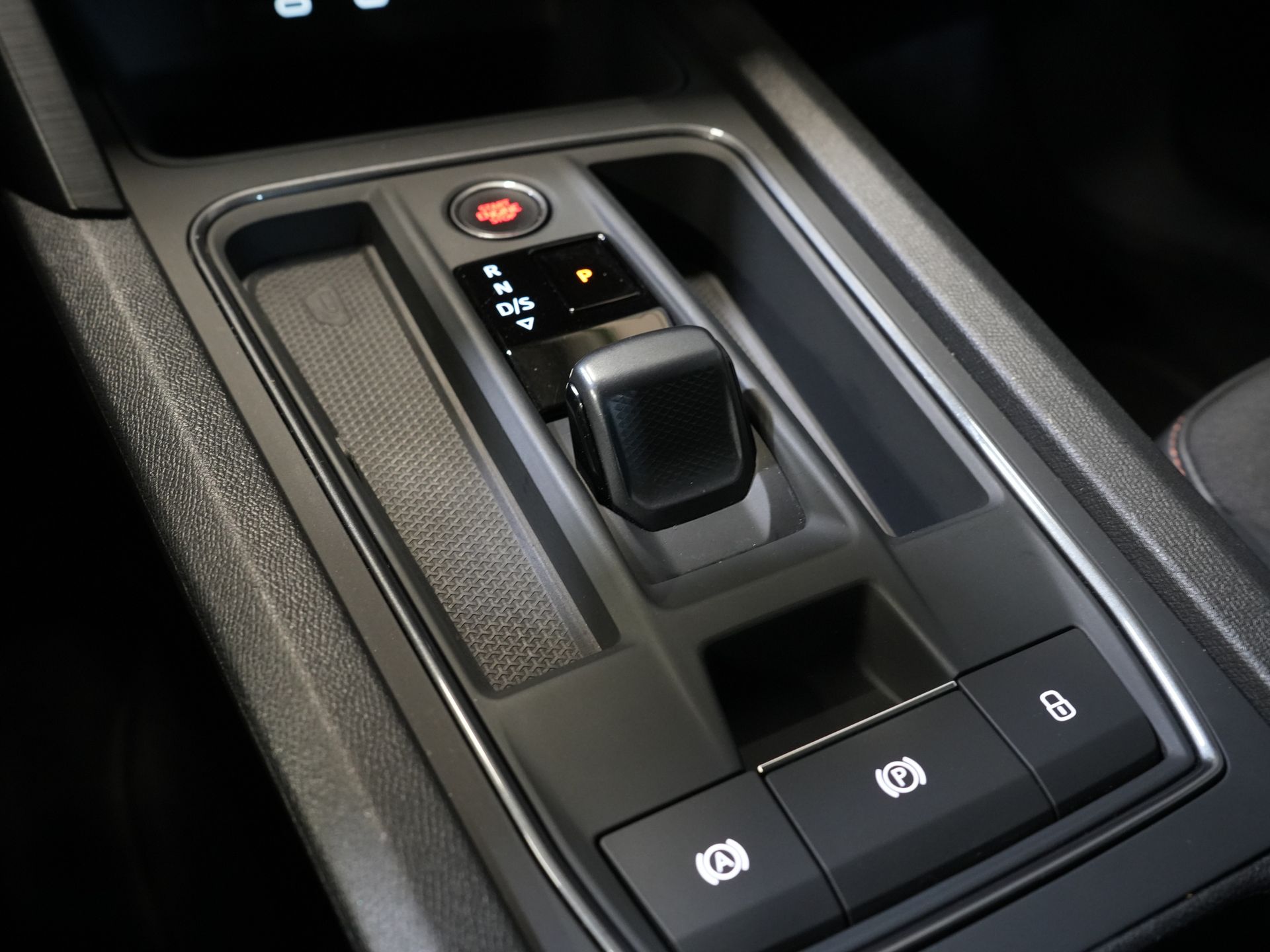 CUPRA Formentor SUV 1.4 e-Hybrid VZ Copper Edition Matrix/ Adapt.Cruise/ Calefacción en los asientos/ Calefacción en el volante/ Navegador/ Climatizador/ 19'' LMV