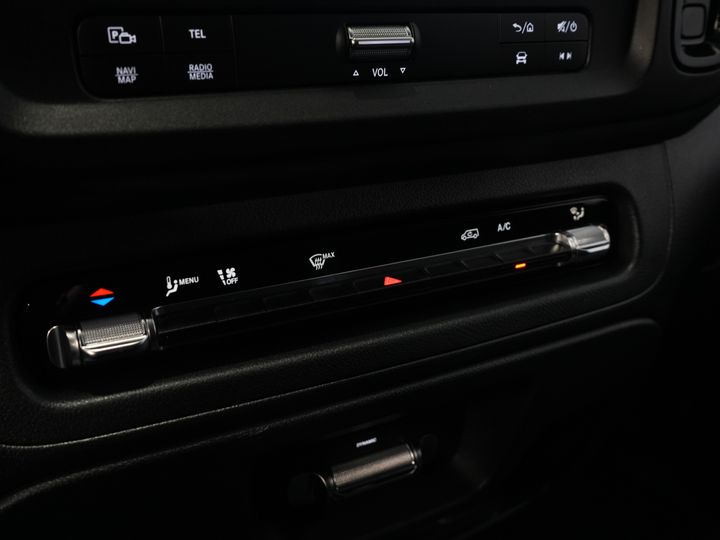 Mercedes-Benz Vito Furgoneta 119 CDI Aut. L3 LED/ 2,5 t Capacidad de remolque/ 270 g Puertas/ Calefacción en los asientos/ Carplay/ Cámara/ Gancho de remolque/ Control de crucero/ PDC/ DAB