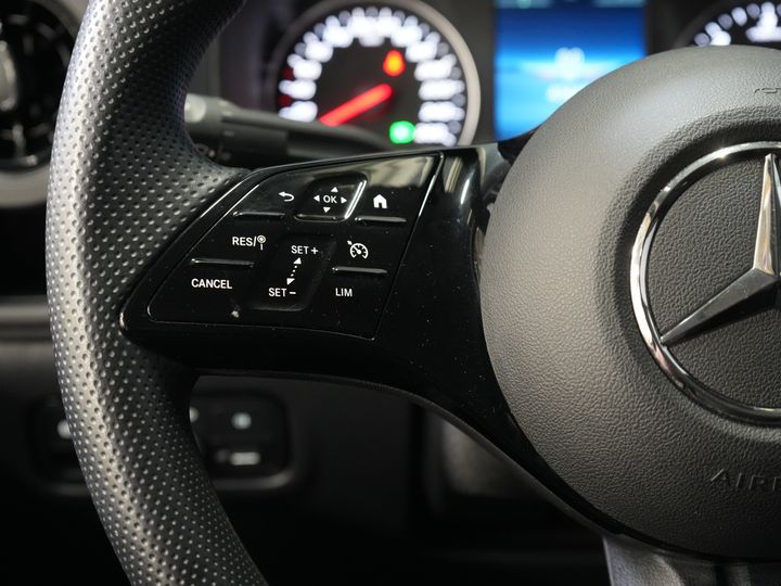 Mercedes-Benz Vito Furgoneta 119 CDI Aut. L3 LED/ 2,5 t Capacidad de remolque/ 270 g Puertas/ Calefacción en los asientos/ Carplay/ Cámara/ Gancho de remolque/ Control de crucero/ PDC/ DAB