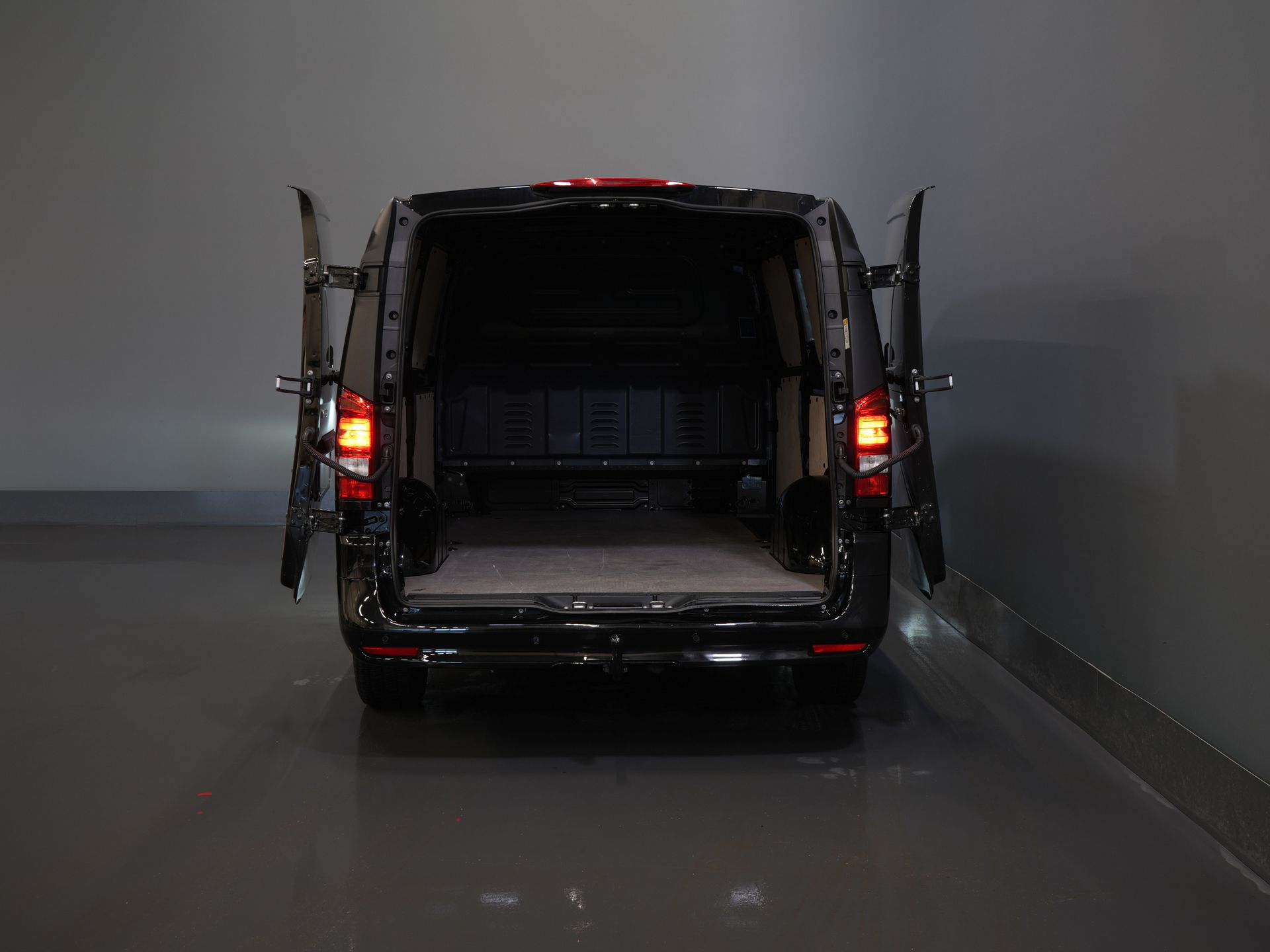 Mercedes-Benz Vito Furgoneta 119 CDI Aut. L3 LED/ 2,5 t Capacidad de remolque/ 270 g Puertas/ Calefacción en los asientos/ Carplay/ Cámara/ Gancho de remolque/ Control de crucero/ PDC/ DAB