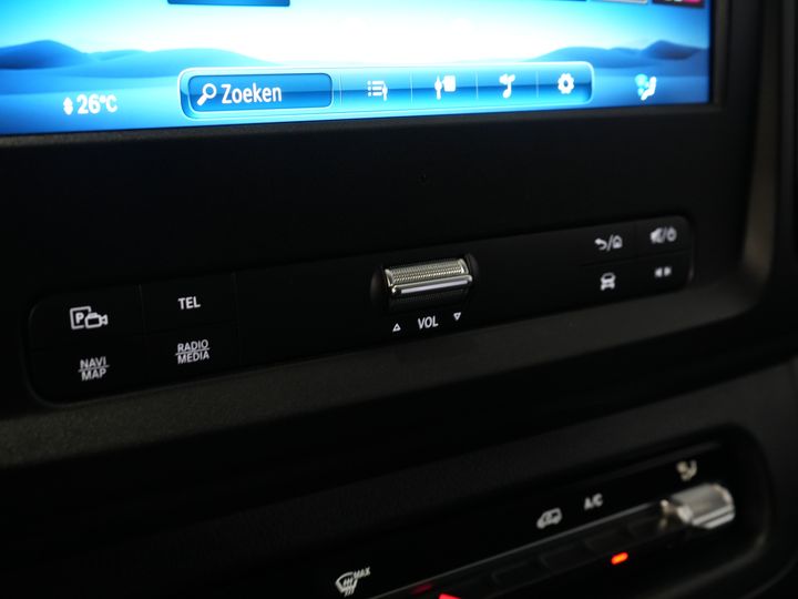 Mercedes-Benz Vito Furgoneta 119 CDI Aut. L3 LED/ 2,5 t Capacidad de remolque/ 270 g Puertas/ Calefacción en los asientos/ Carplay/ Cámara/ Gancho de remolque/ Control de crucero/ PDC/ DAB