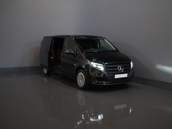 Mercedes-Benz Vito Furgoneta 119 CDI Aut. L3 LED/ 2,5 t Capacidad de remolque/ 270 g Puertas/ Calefacción en los asientos/ Carplay/ Cámara/ Gancho de remolque/ Control de crucero/ PDC/ DAB