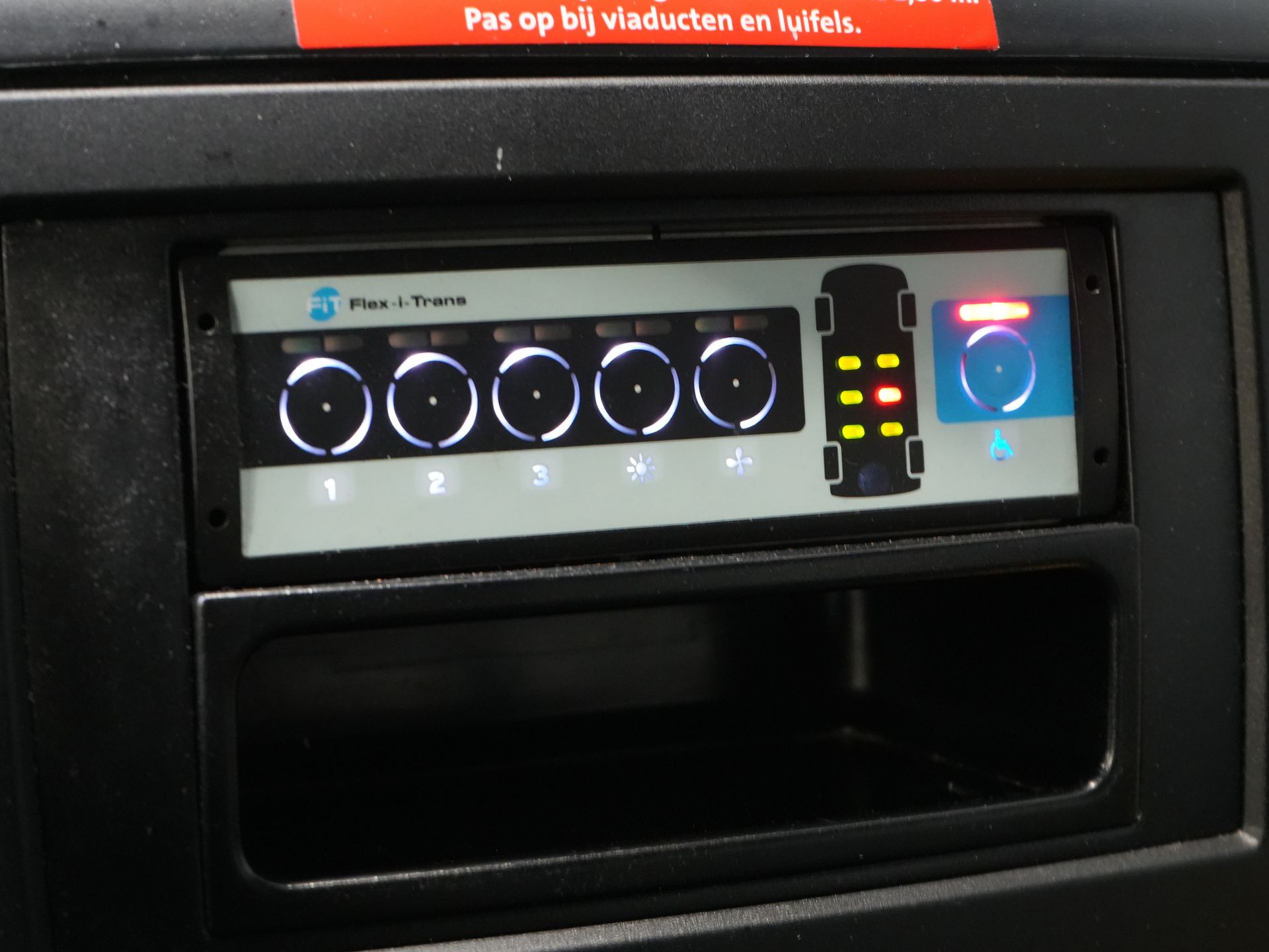 Mercedes-Benz Sprinter Personentransport 313 2.2 CDI L3H2 €10,890,- inkl. MwSt. (BPM FREE) NUR EXPORT Kombi/ 9 Personen/ Kombi/ 9P/ Heckbügel/ Seitenbügel/ Airco/ Rollstuhllift