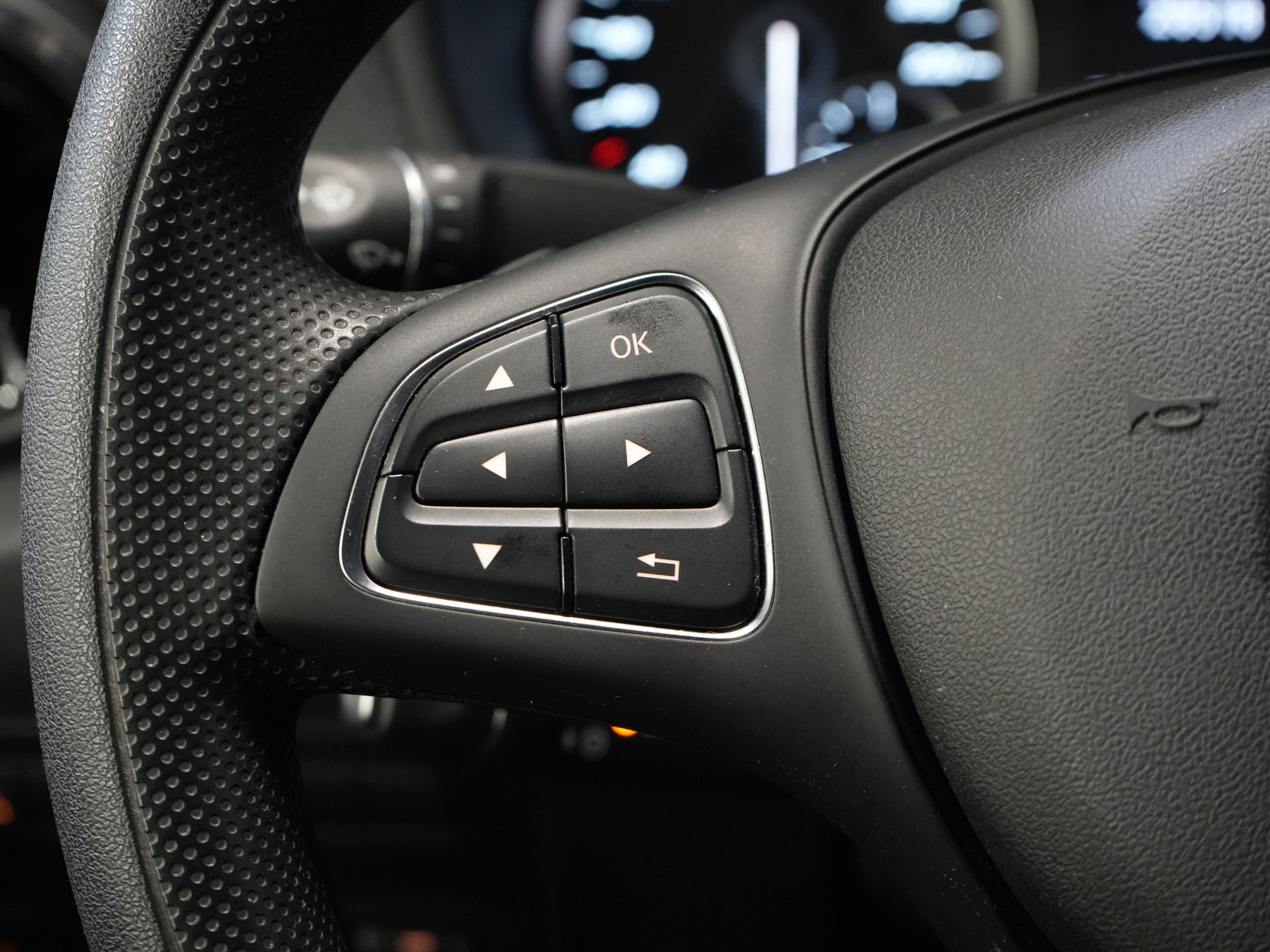 Mercedes-Benz Vito Van 116 CDI Aut. L2 BPM GRATIS! Carplay/ Seatverw./ 270gr porte/ Cruise/ Airco/ Navi/ Telecamera/ PDC