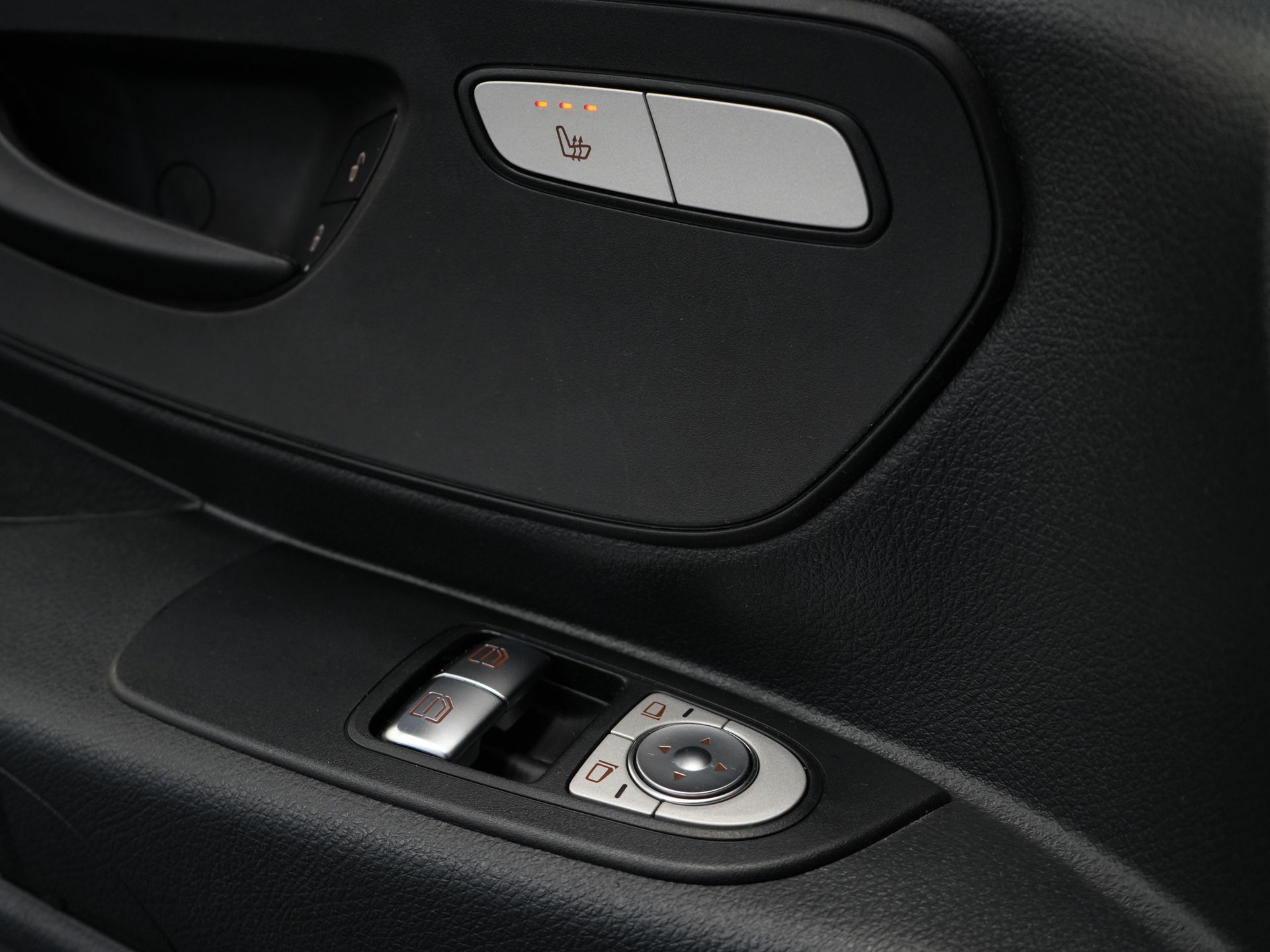 Mercedes-Benz Vito Van 116 CDI Aut. L2 BPM GRATIS! Carplay/ Seatverw./ 270gr porte/ Cruise/ Airco/ Navi/ Telecamera/ PDC