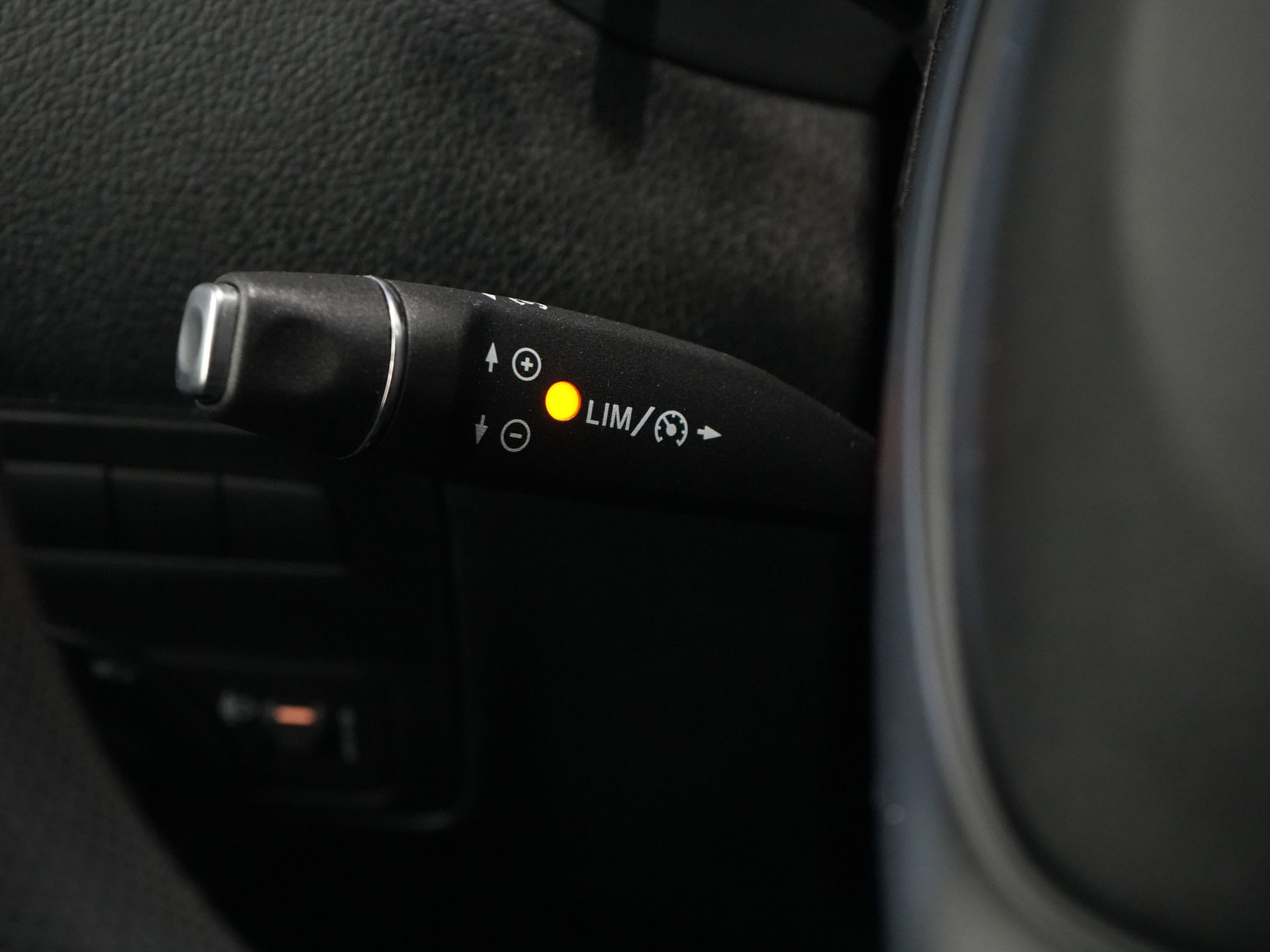 Mercedes-Benz Vito Van 116 CDI Aut. L2 BPM GRATIS! Carplay/ Seatverw./ 270gr porte/ Cruise/ Airco/ Navi/ Telecamera/ PDC