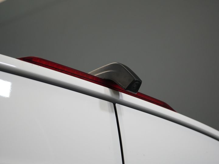 Volkswagen Crafter Bestelbus 35 2.0 TDI 140 pk L3H3 BPM VRIJ! 270Gr. Deuren/ Carplay/ Climate/ Camera/ Cruise
