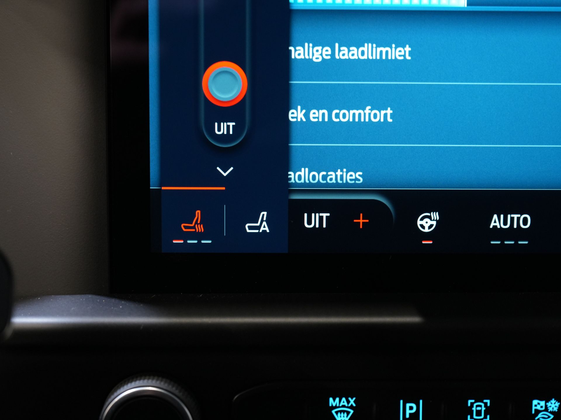 Ford E-Transit Custom Furgoneta 320 Trend 65 kWh 330 km WLTP LED/ Cargador rápido/ 2,3 t de capacidad de remolque/ Dirección asistida/ Asientos calefactables/ Carplay/ Climatizador/ Cámara/ PDC/ Control de crucero