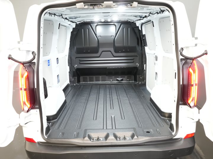 Ford E-Transit Custom Furgoneta 320 Trend 65 kWh 330 km WLTP LED/ Cargador rápido/ 2,3 t de capacidad de remolque/ Dirección asistida/ Asientos calefactables/ Carplay/ Climatizador/ Cámara/ PDC/ Control de crucero