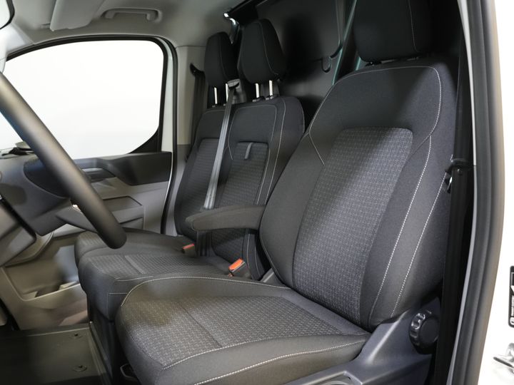 Ford E-Transit Custom Furgoneta 320 Trend 65 kWh 330 km WLTP LED/ Cargador rápido/ 2,3 t de capacidad de remolque/ Dirección asistida/ Asientos calefactables/ Carplay/ Climatizador/ Cámara/ PDC/ Control de crucero