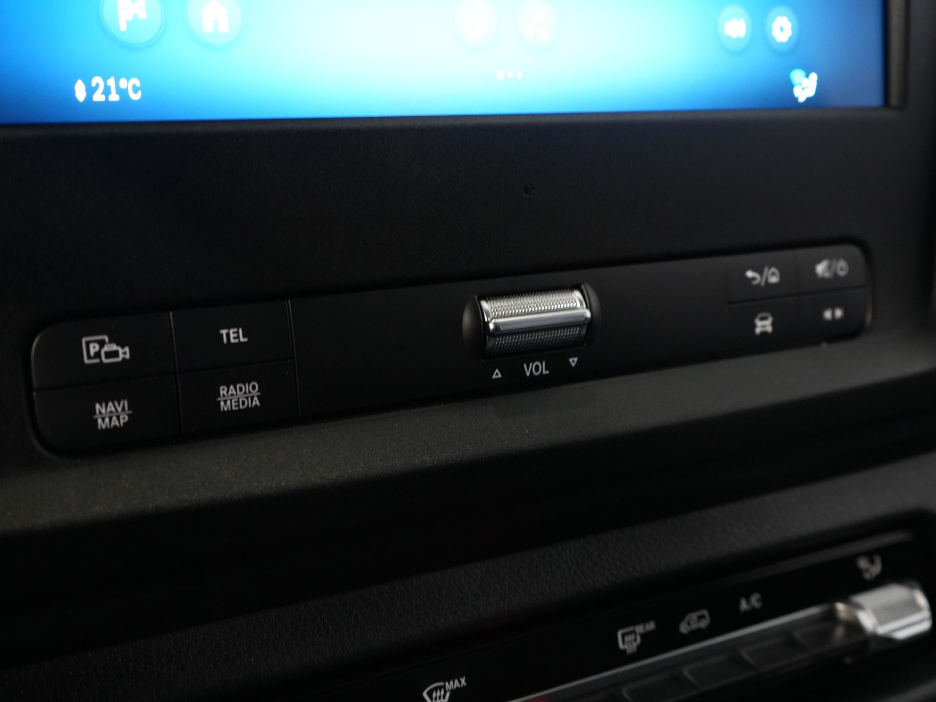 Mercedes-Benz Vito Van 116 CDI Aut. L3 DC Double Cabin BPM FREE! 6 Seats/ 2xSliding Door/ LED/ Heated Seats/ 270Gr. Doors/ Carplay/ Camera/ Cruise Control/ Tow Bar