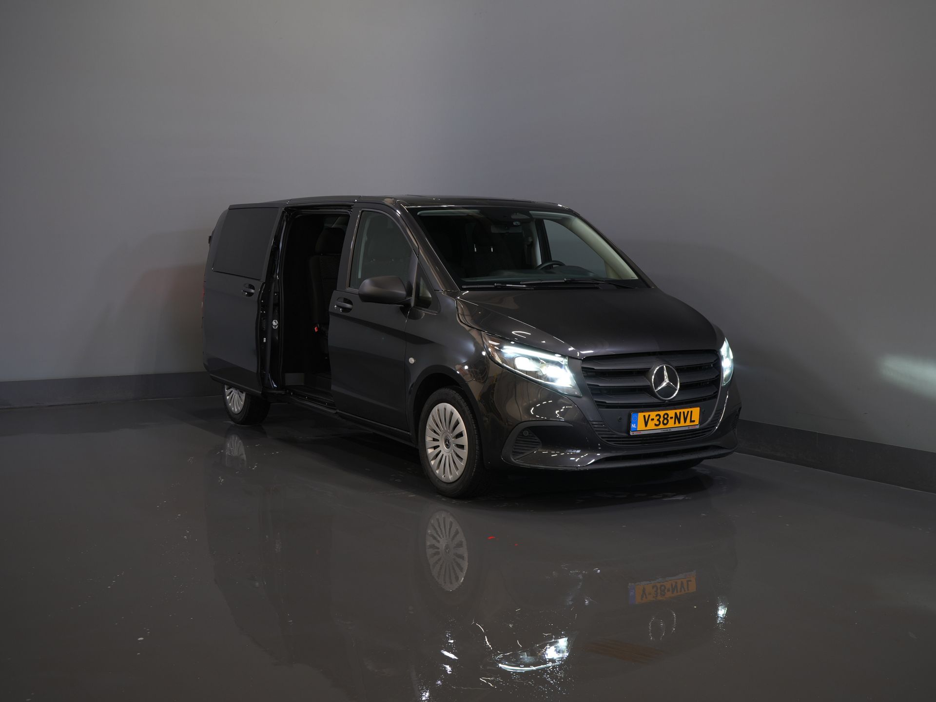 Mercedes-Benz Vito Van 116 CDI Aut. L3 DC Double Cabin BPM FREE! 6 Seats/ 2xSliding Door/ LED/ Heated Seats/ 270Gr. Doors/ Carplay/ Camera/ Cruise Control/ Tow Bar