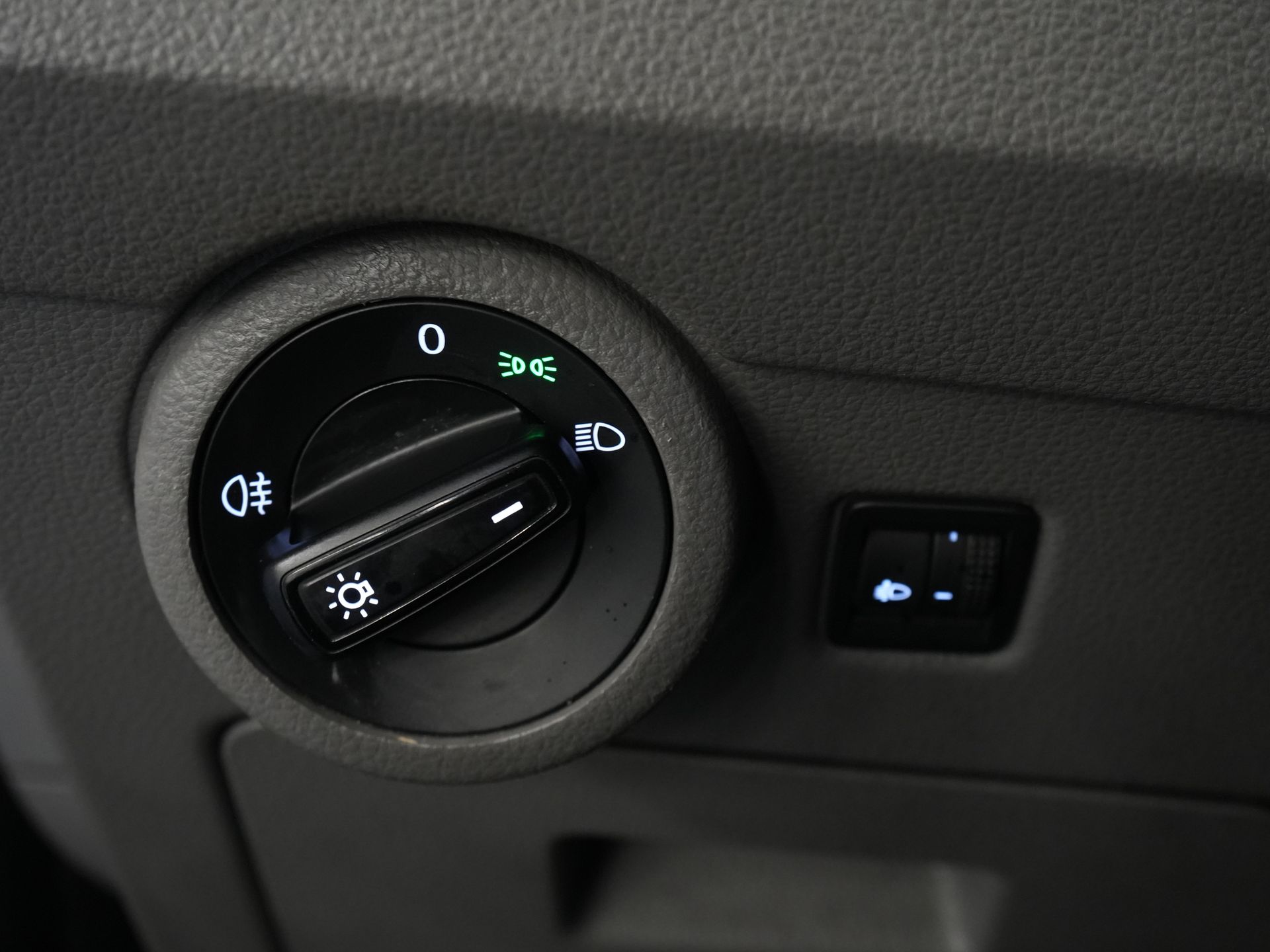 Volkswagen Transporter Van 2.0 TDI NL Auto/ Airco/ Bluetooth/ Abschlepphaken