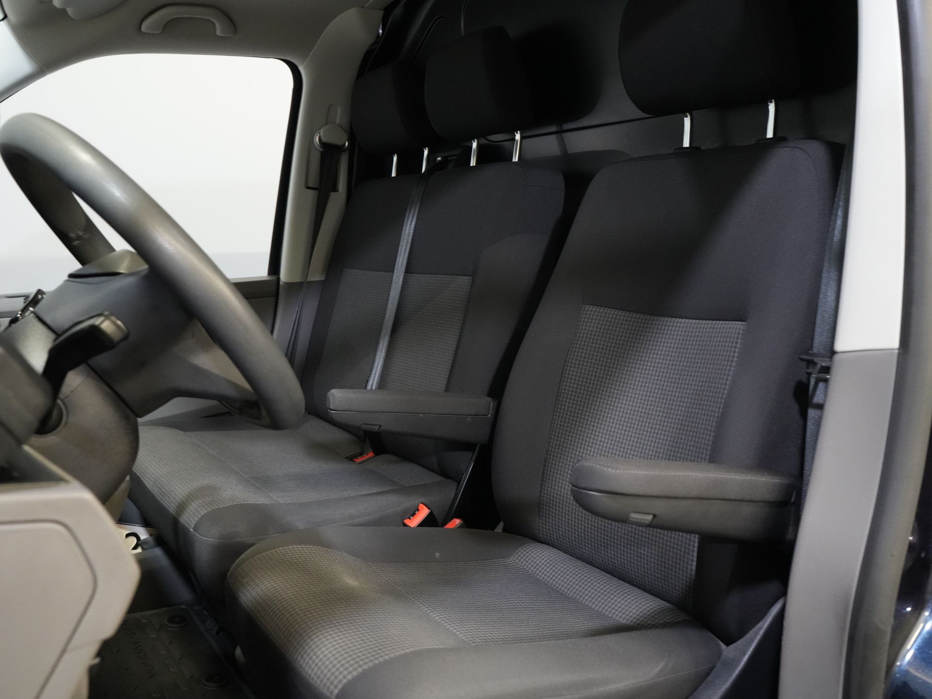 Volkswagen Transporter Van 2.0 TDI NL Auto/ Airco/ Bluetooth/ Abschlepphaken