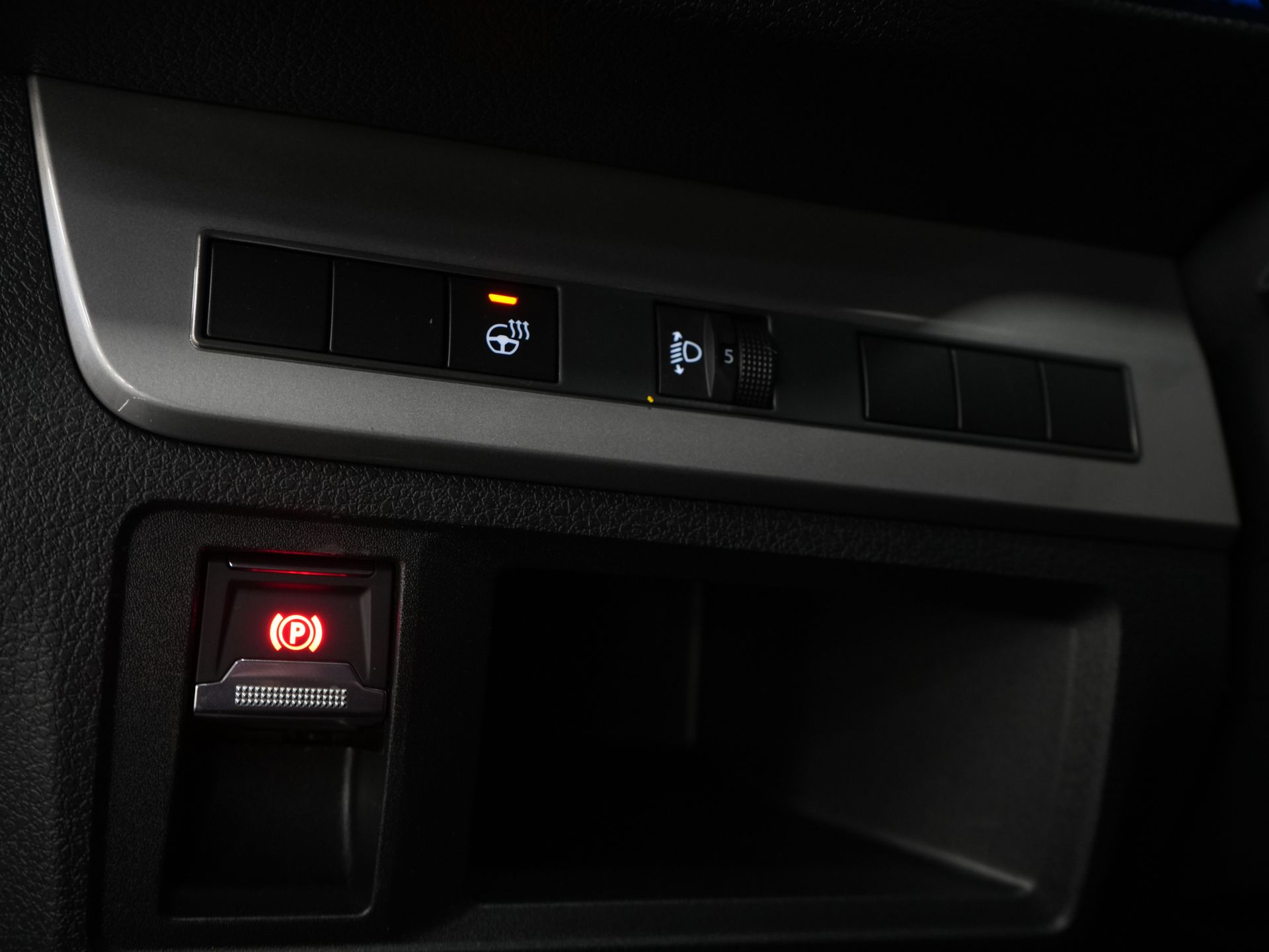 Toyota PROACE Electric Worker Bestelbus 75 kWh L3 345 km WLTP LED/ Snellader/ Keyless/ Adapt.Cruise/ Stuurverw./ Stoelverw./ Navi/ Carplay/ Camera/ PDC/ Airco