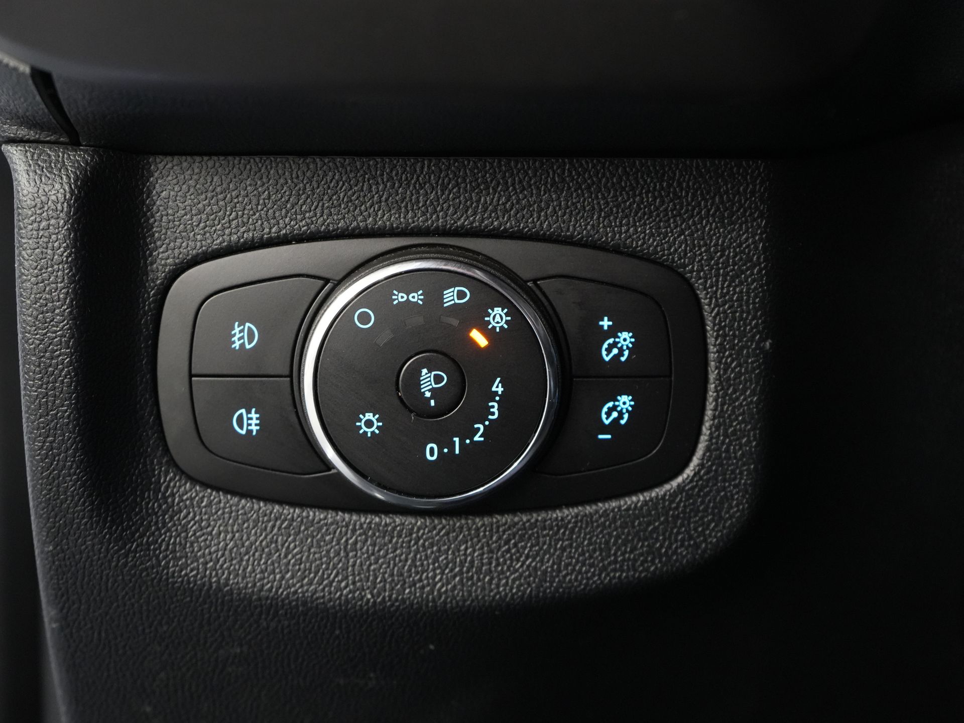 Ford Transit Courier Van 1.0 Trend 100 к.с. БЕНЗИНОВИЙ BPM БЕЗКОШТОВНО! Гарантія 05-2029/ Carplay/ Віртуальний кокпіт/ Airco/ Круїз