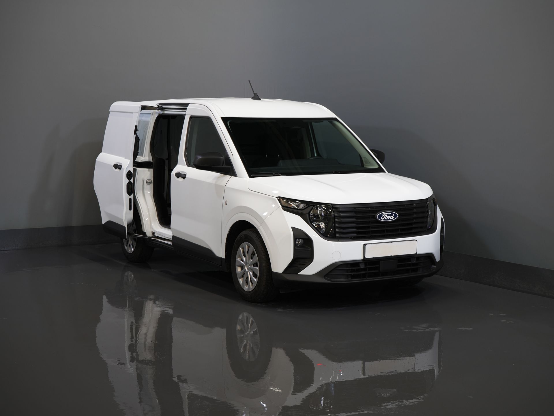 Ford Transit Courier Van 1.0 Trend 100 к.с. БЕНЗИНОВИЙ BPM БЕЗКОШТОВНО! Гарантія 05-2029/ Carplay/ Віртуальний кокпіт/ Airco/ Круїз